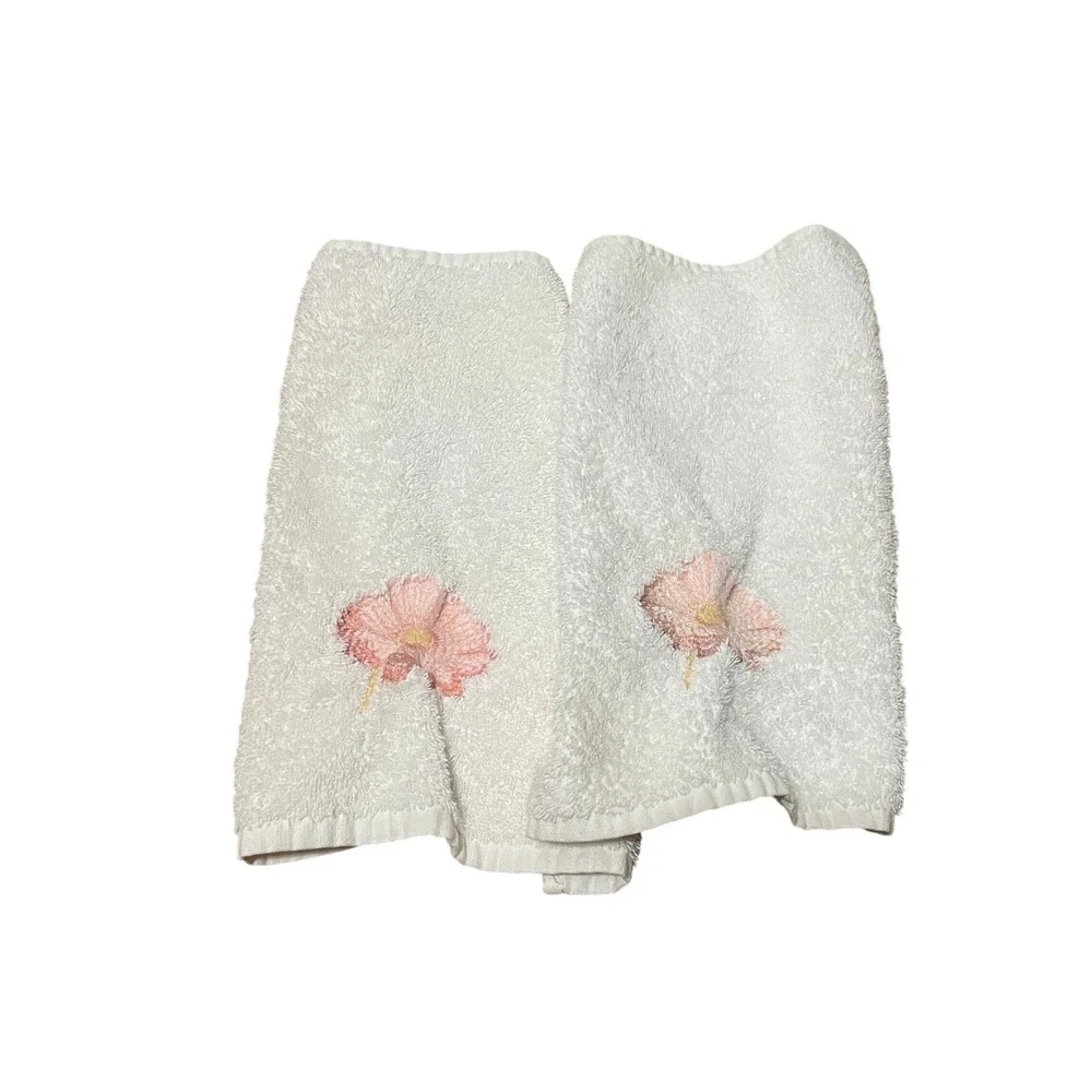 VTG Anali White Cotton Hand Towels Pink Floral Embroidered Set Cottage Garden